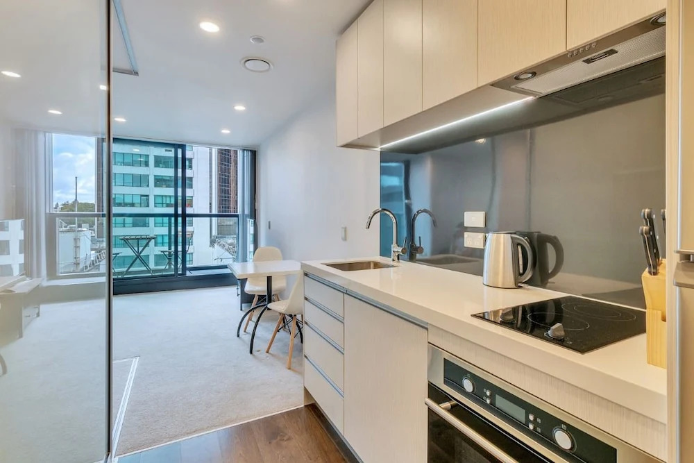 JHT - 1 BRM Apartment, Superb Central, Netflix TV