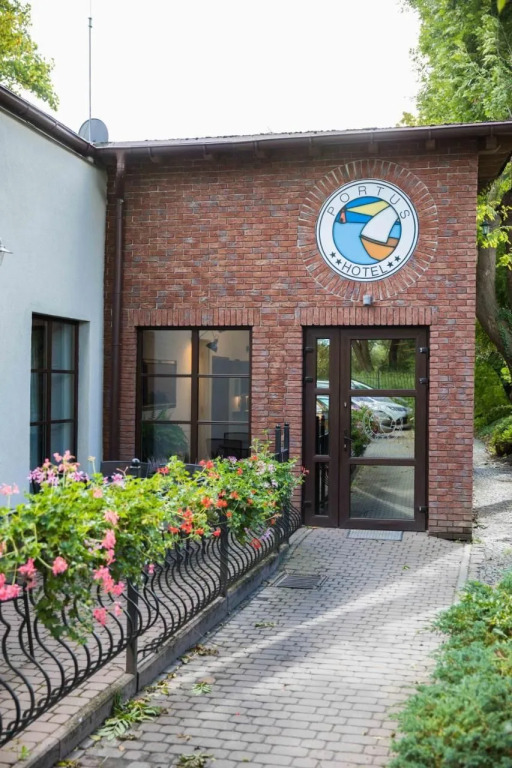 Hotel Portus