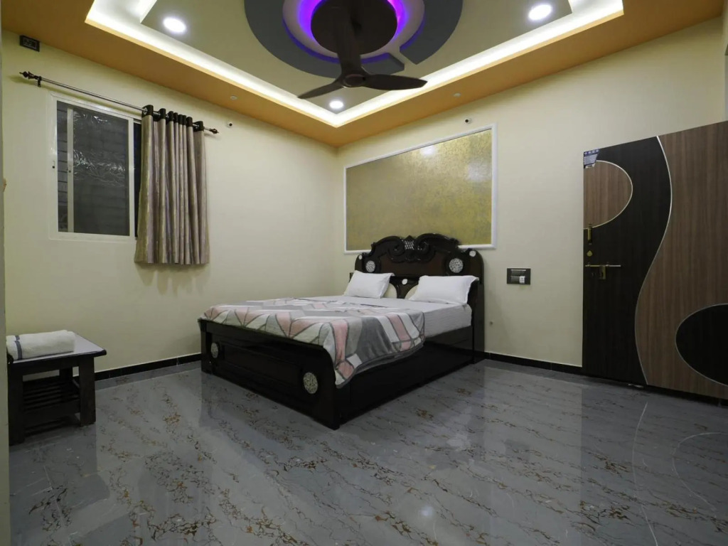 Coconut Homestay Hampi