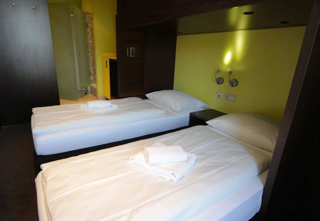 Bridge Inn Hotel
