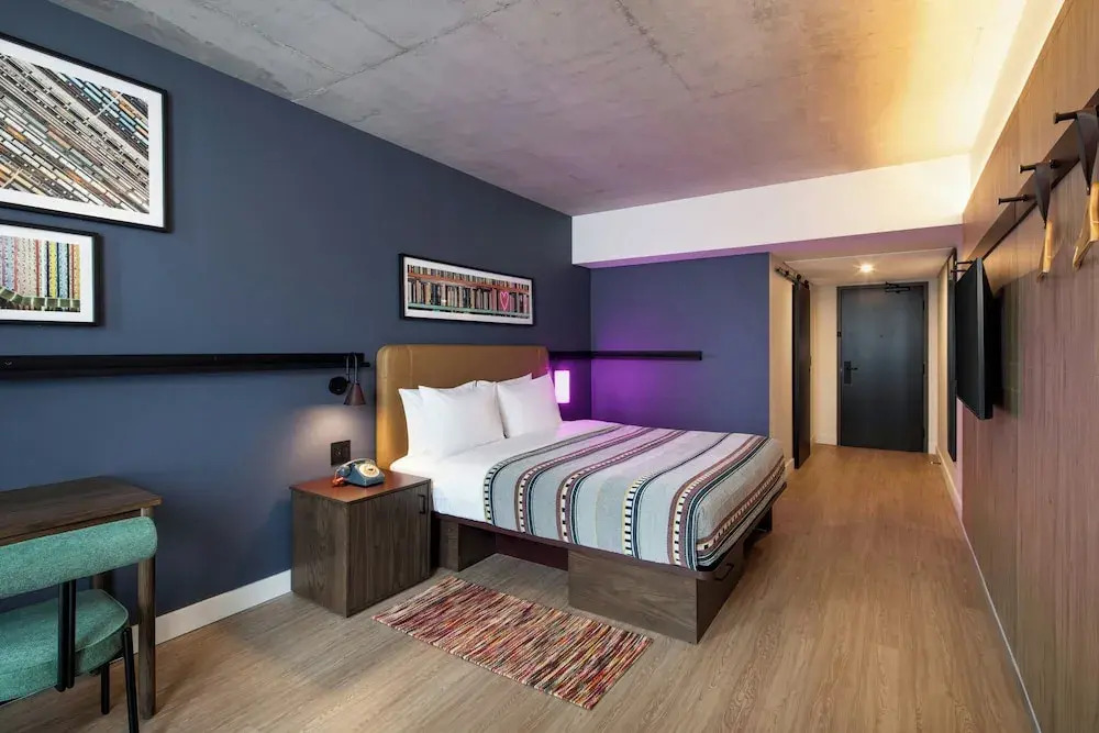 Moxy Montreal Downtown