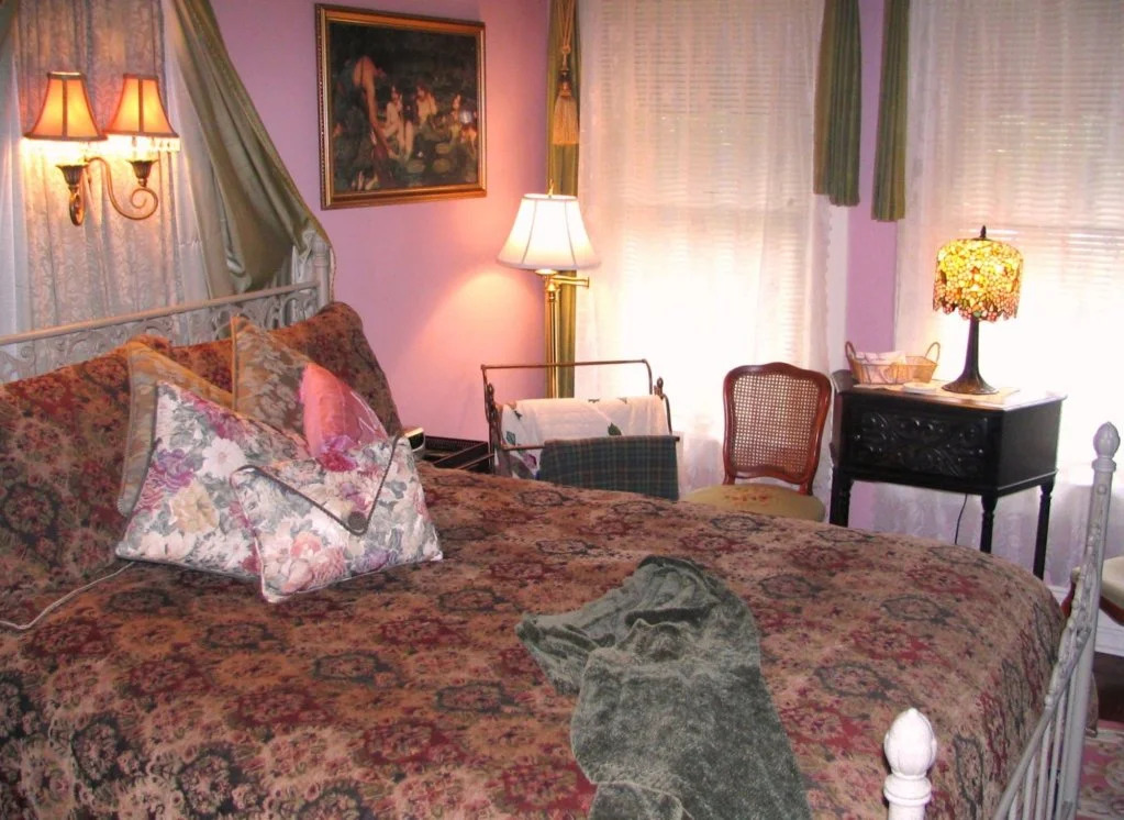 Larelle House Bed and Breakfast