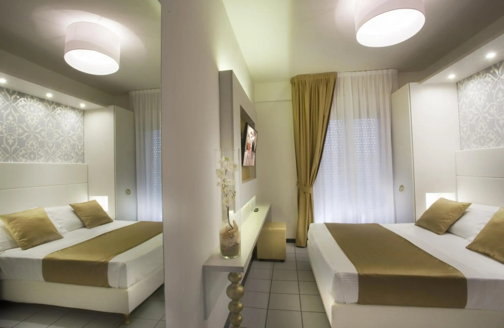 Hotel Ambassador