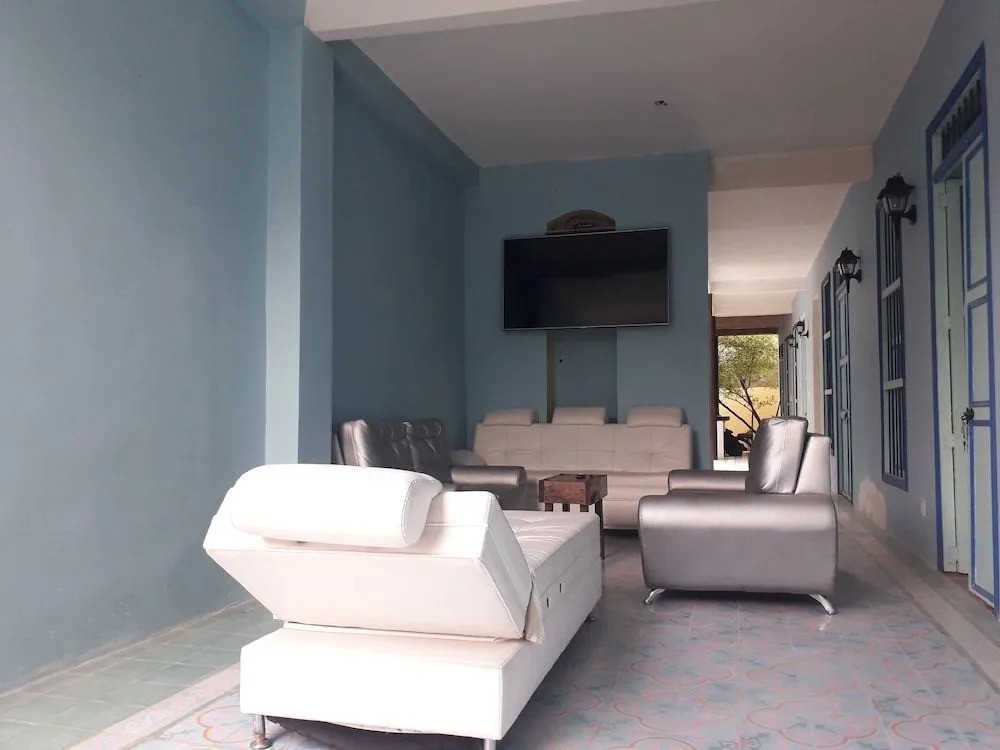San Antonio Breezes Hostel