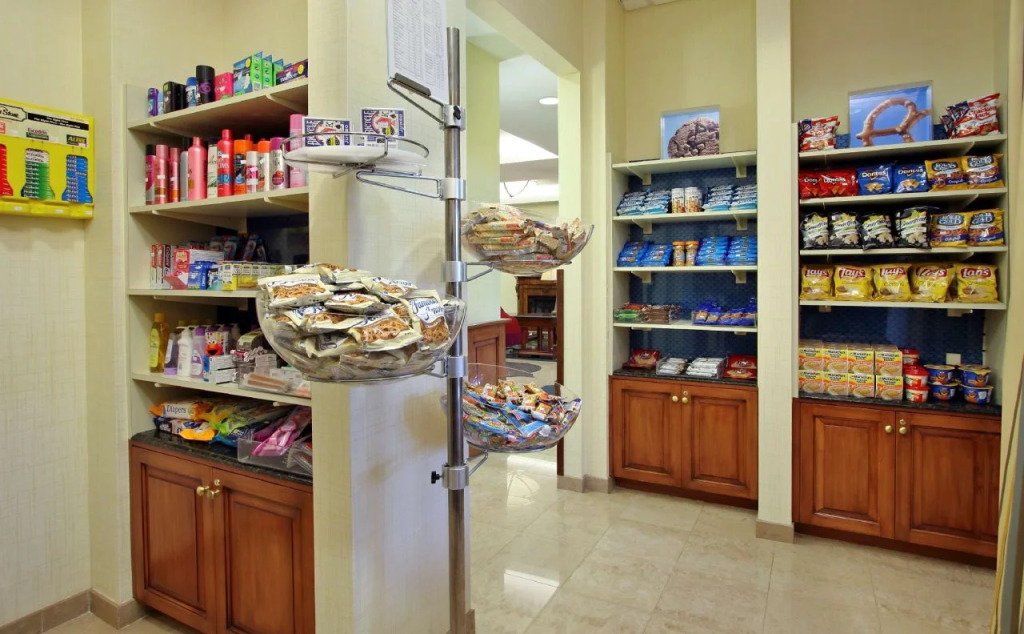 Hampton Inn & Suites By Hilton - Rockville Centre