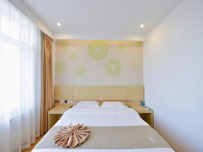 GreenTree Inn Dalian Dalian North Railway Station Express Hotel
