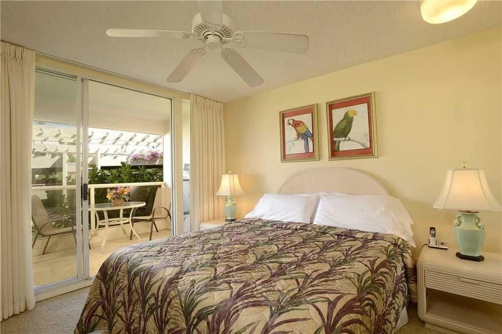 Maui Banyan H210 - One Bedroom Condo