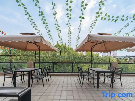 Jingyi Mingtang Homestay Hotel