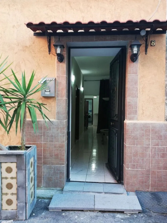 Catania House