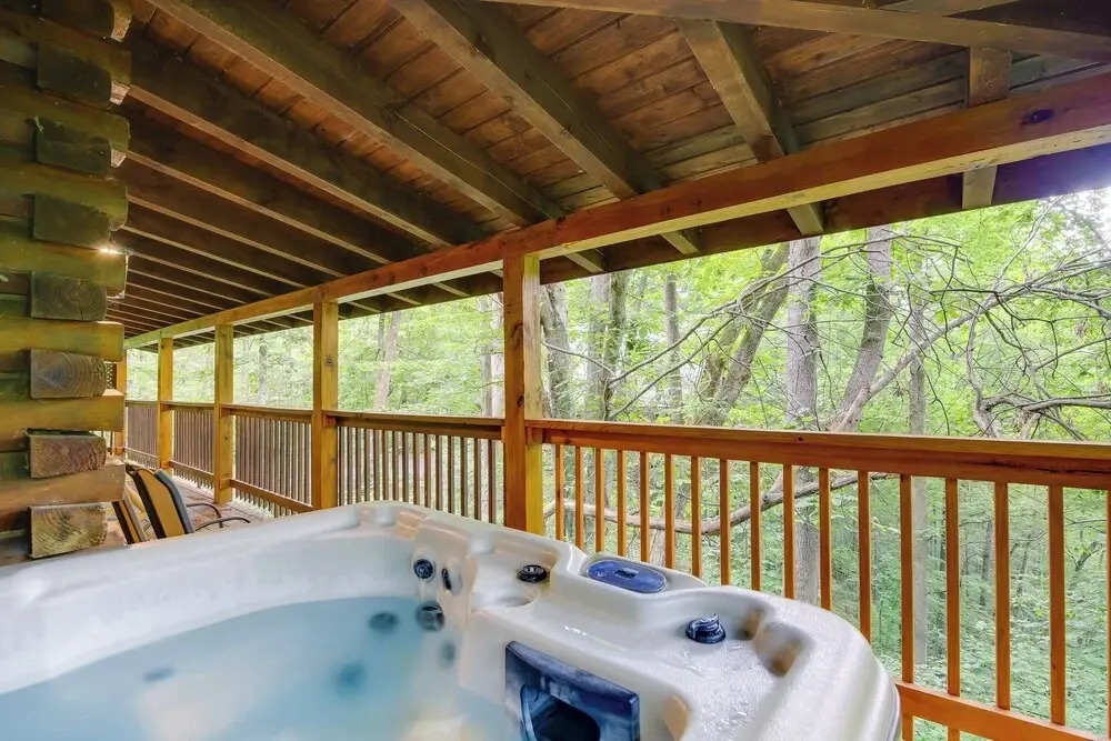 Hot Tub + Pool Table: Secluded Seiverville Cabin