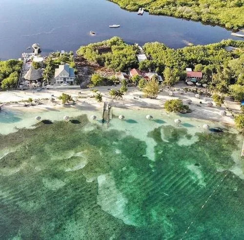 The Venue - Utila