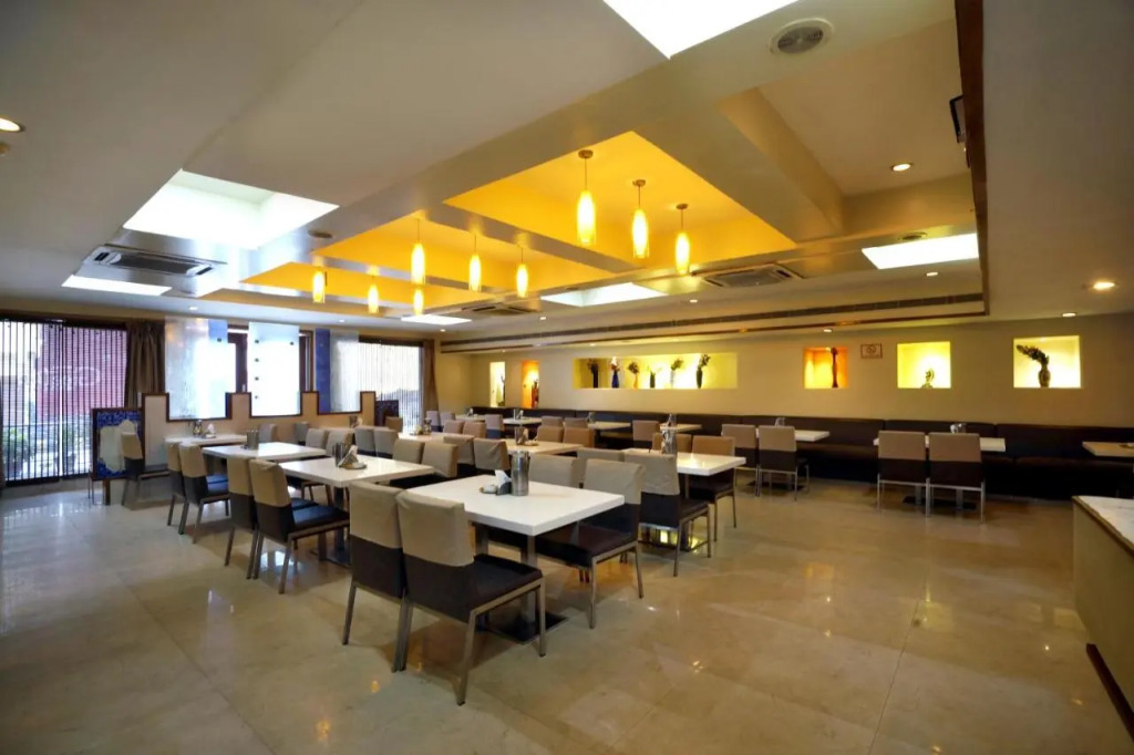 Hotel Geetha Regency
