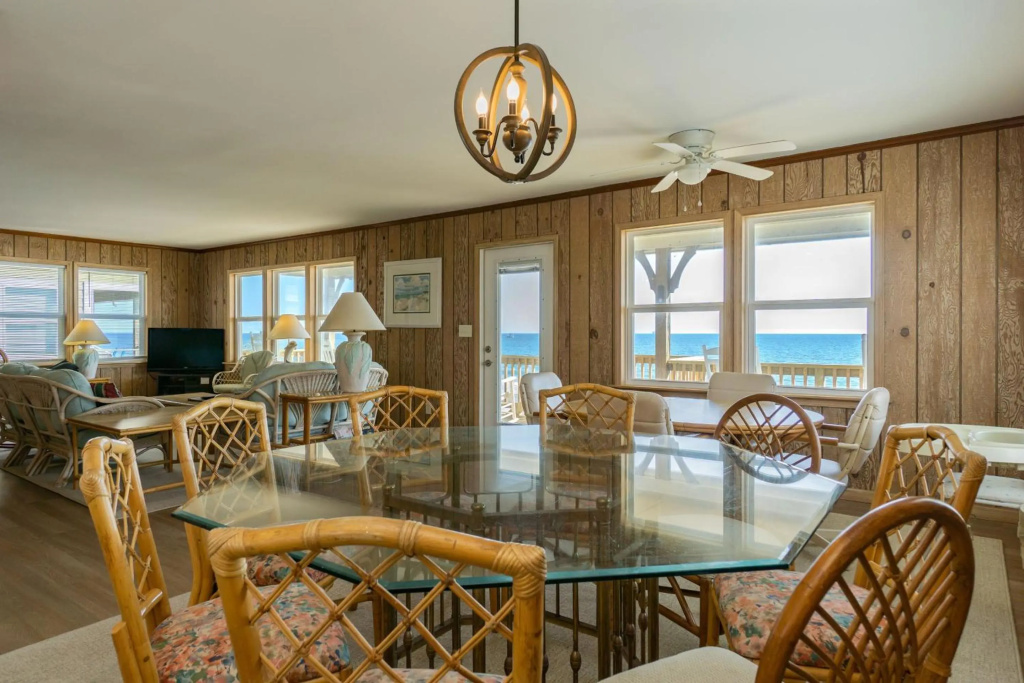 Yorkshire by Oak Island Accommodations