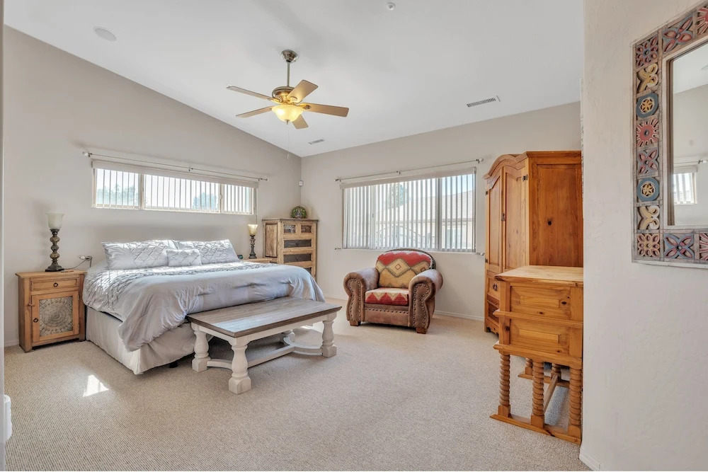 Luxury Home Near Golf Course, Airport, Embry Riddle-Hole in One!
