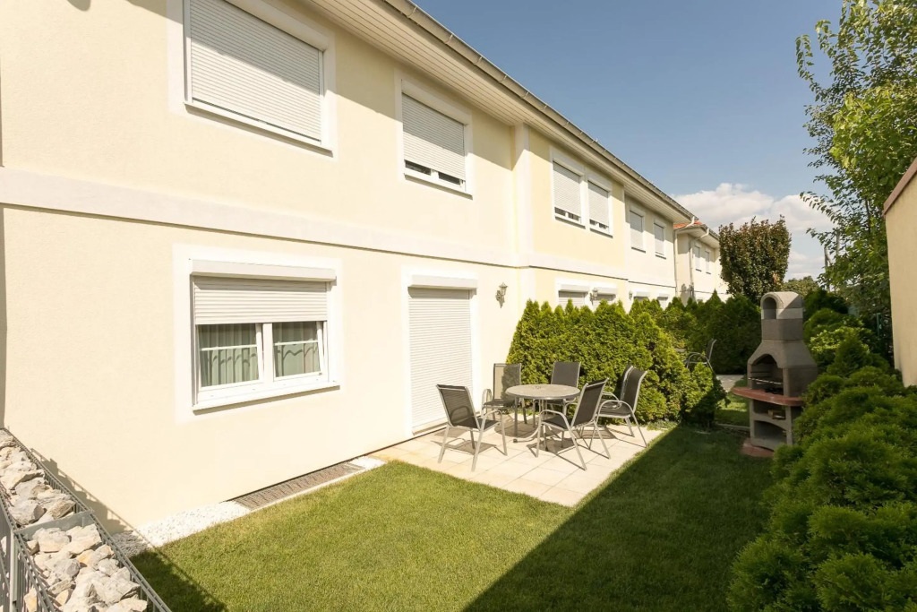 Studio Apartment Lehen 2