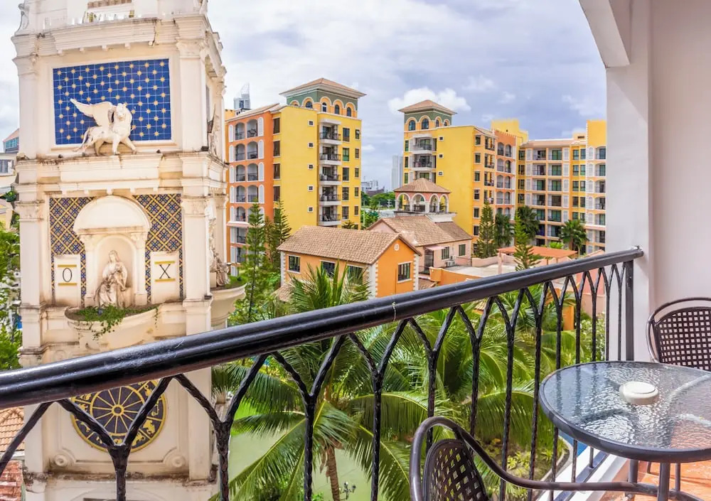 Venetian Resort Pattaya - Quiet Oasis - Huge Waterpark, Gym, Sauna & Kids Playground