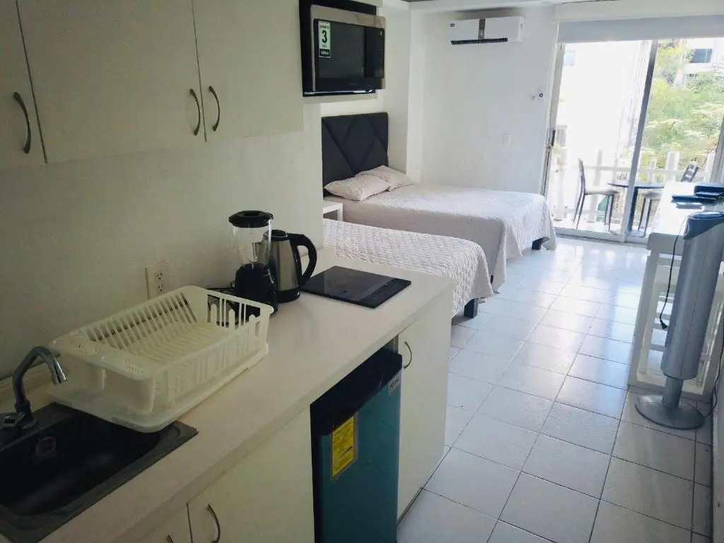 Hotel acapulco y suites mediterrane