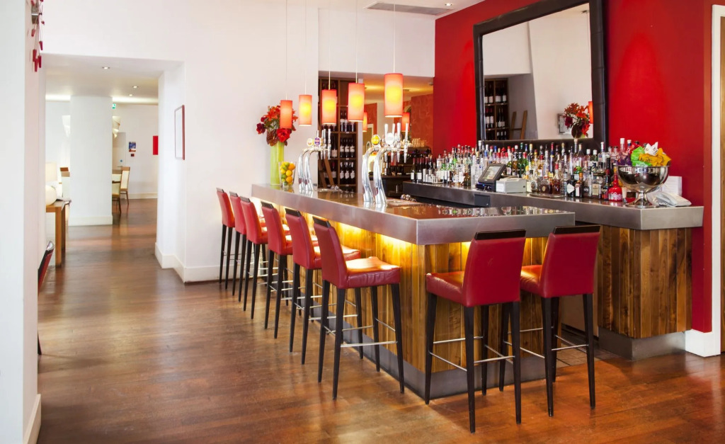 Lanes Hotel