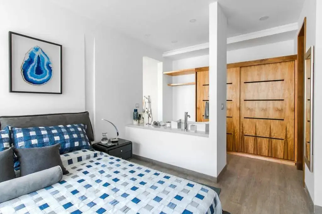Neem 21 NILAY, Elegant Apartment 10 min from the Beach