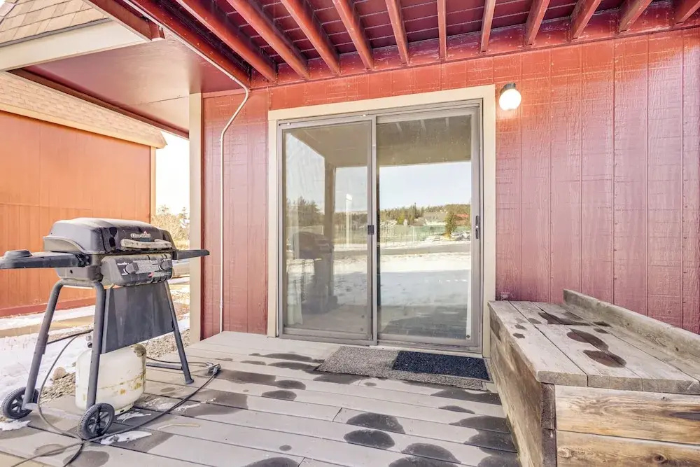 Cozy Condo: Steps to Free Winter Park Shuttle