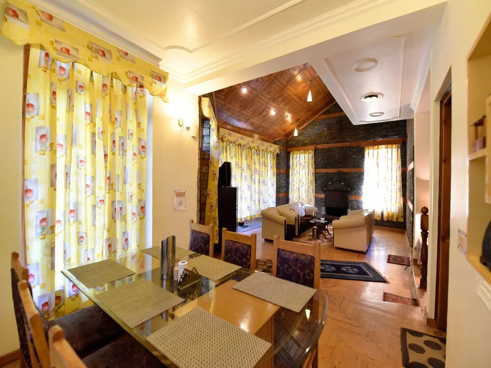 OYO 13352 Home Modern Stay 3BHK Hadimba Temple