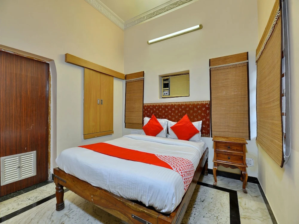 Collection O Rai Ka Bagh Near Railway Station Formerly Pioneer Plaza