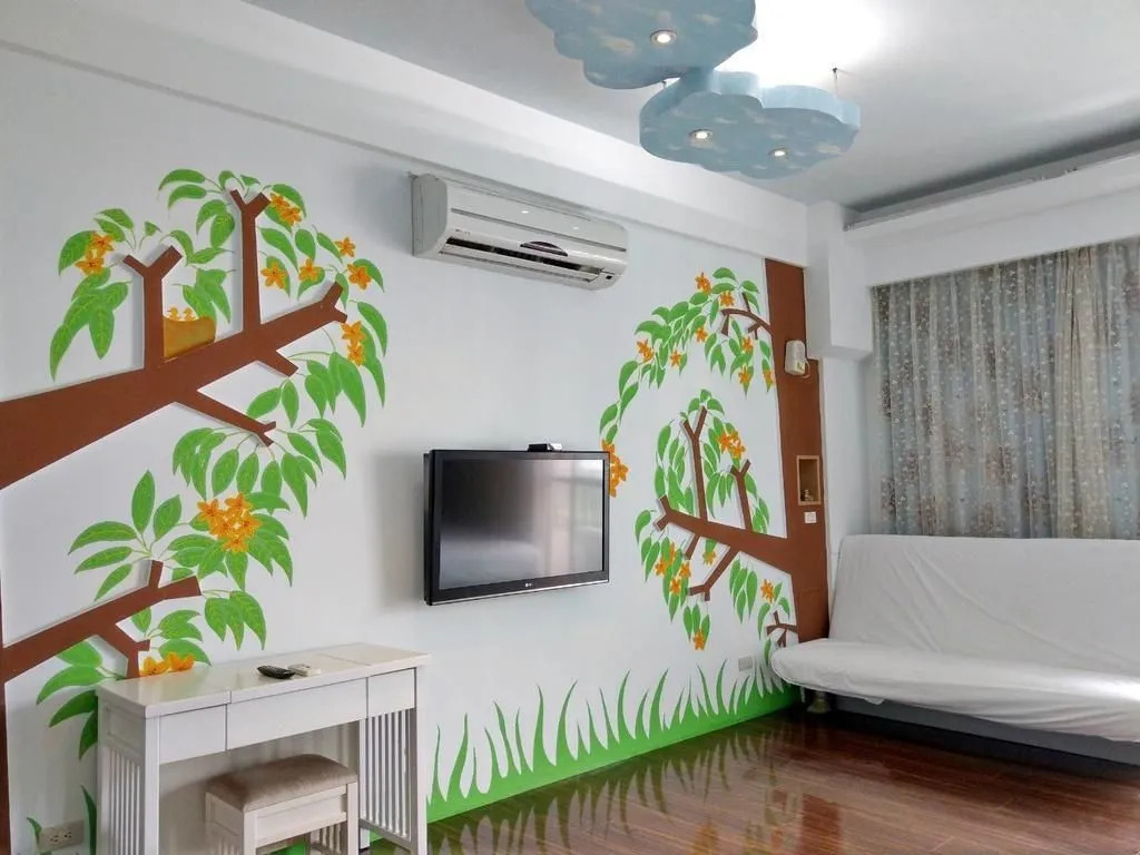 Happy Corner