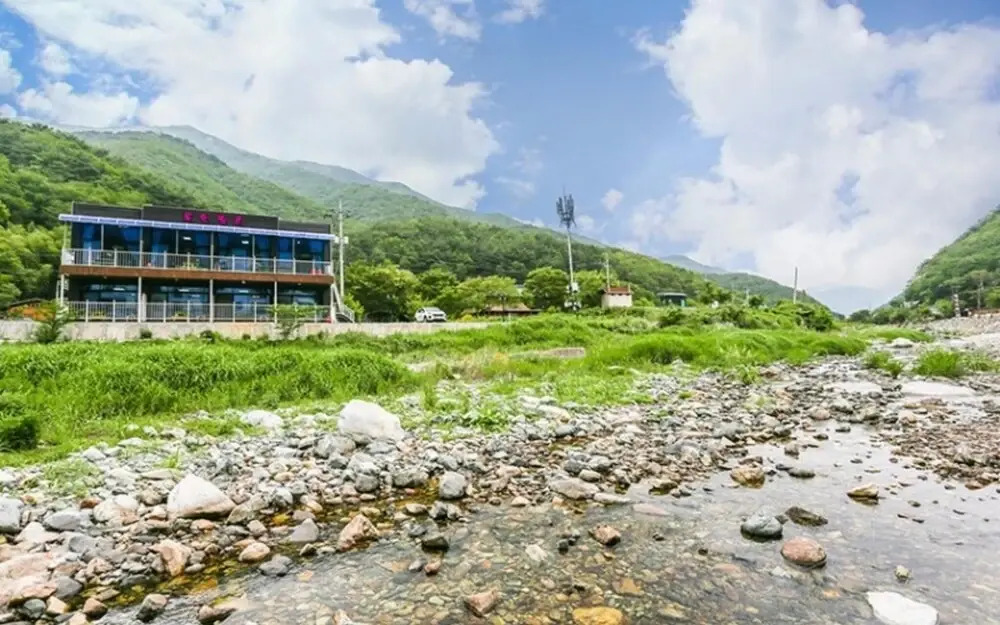 Yangsan Doyeon Valley Pension