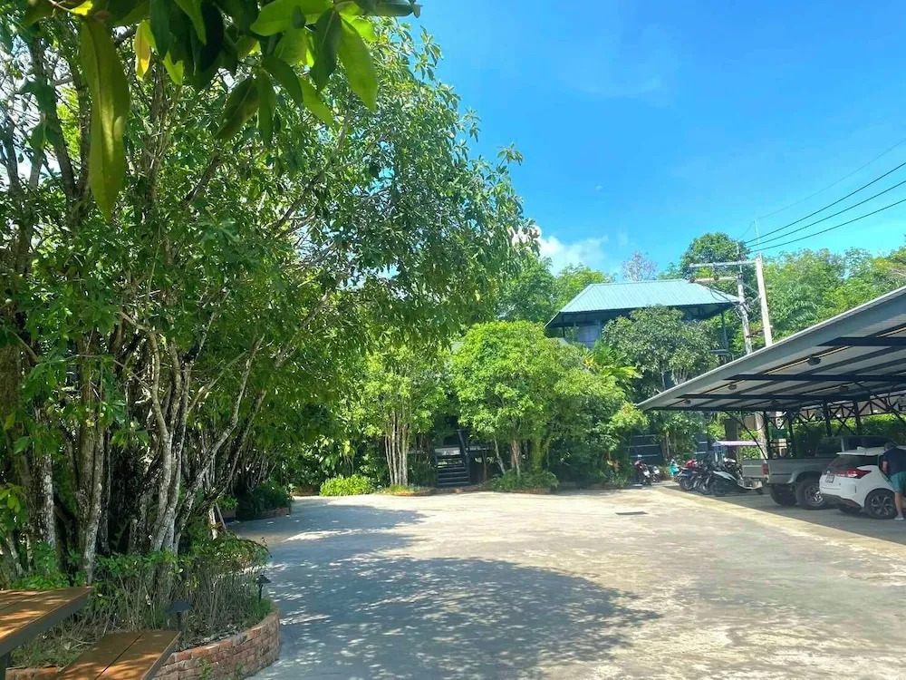 Loy Chalet
