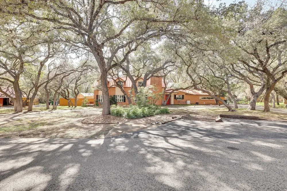 San Antonio Home: Private Pool & Covered Patio