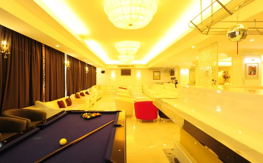 Chaleena Hotel