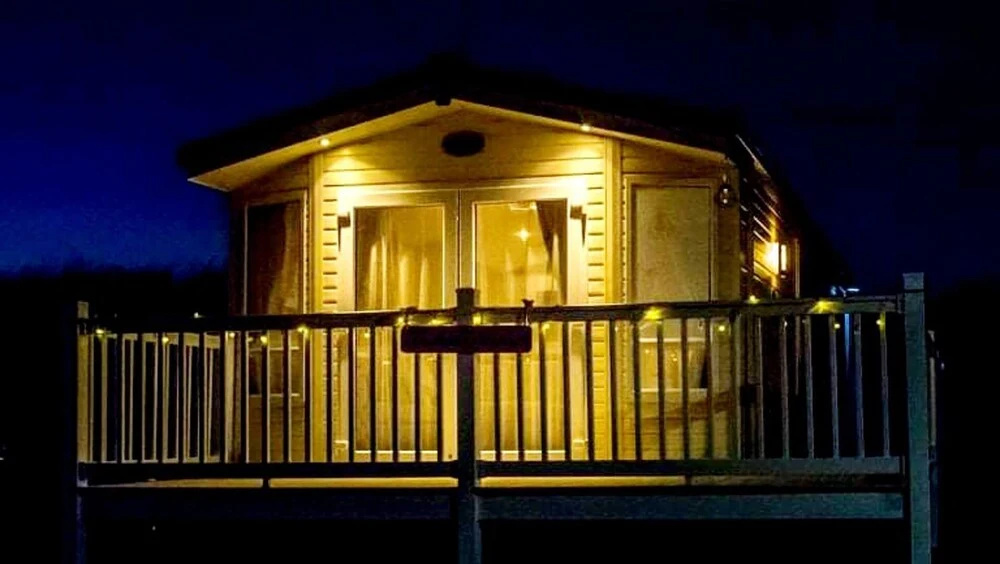 Lushness Lodge Hot Tub Lodge in Morpeth, England