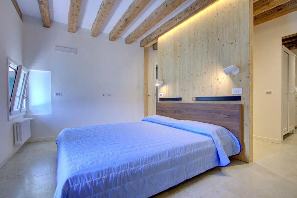 GRANDCANAL-GREEN new, 3pax, 2bath, fiber free wifi