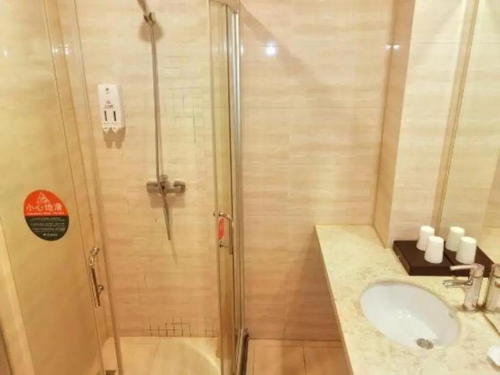 GreenTree Inn Jiangsu Suzhou Kunshan Shimao Plaza Hotel