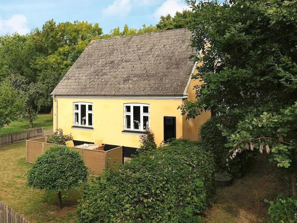 Grand Holiday Home in SÃ¸by Ã†rÃ¸ near Golf Course