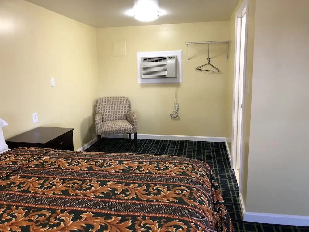 Rosewood Motel