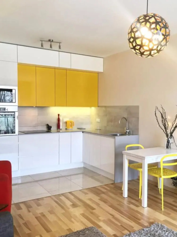 ClickTheFlat Artistic Estate Apartment