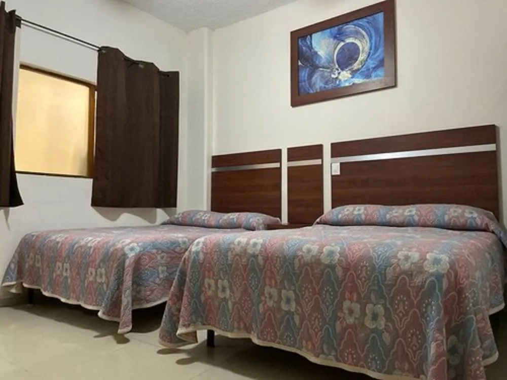 Hotel Diana