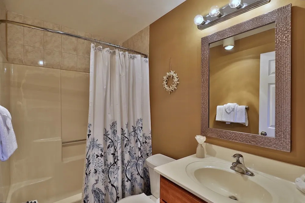 The Pico Escape: 3br/2ba Ski On/ski Off At Pico Mountain. Close To Killington. 3 Bedroom Condo