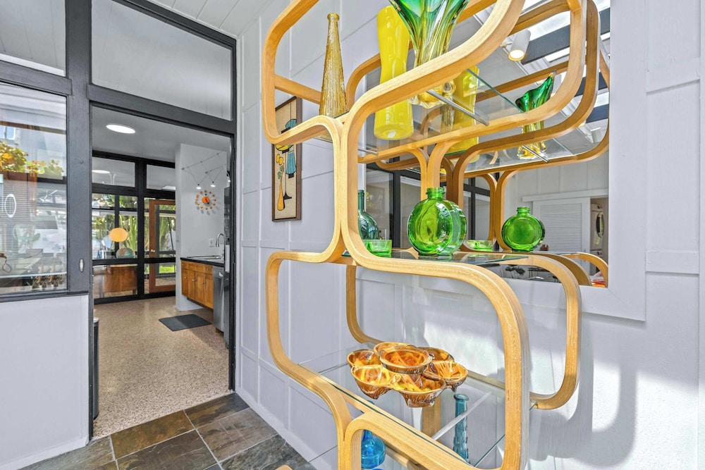 Mid Century Modern Weekly Winter Rates!