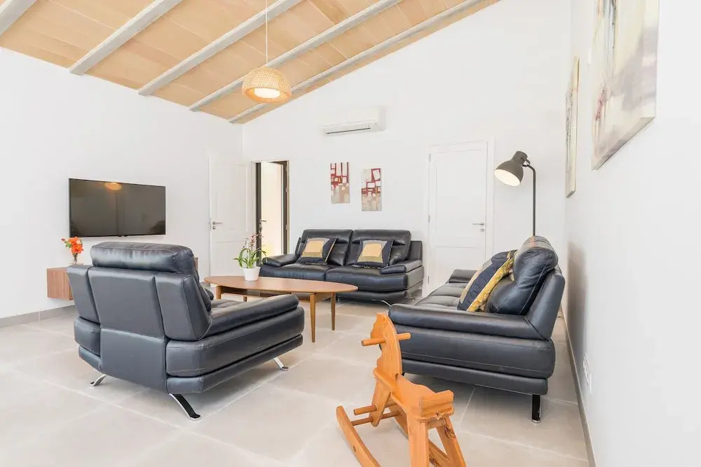 - House In