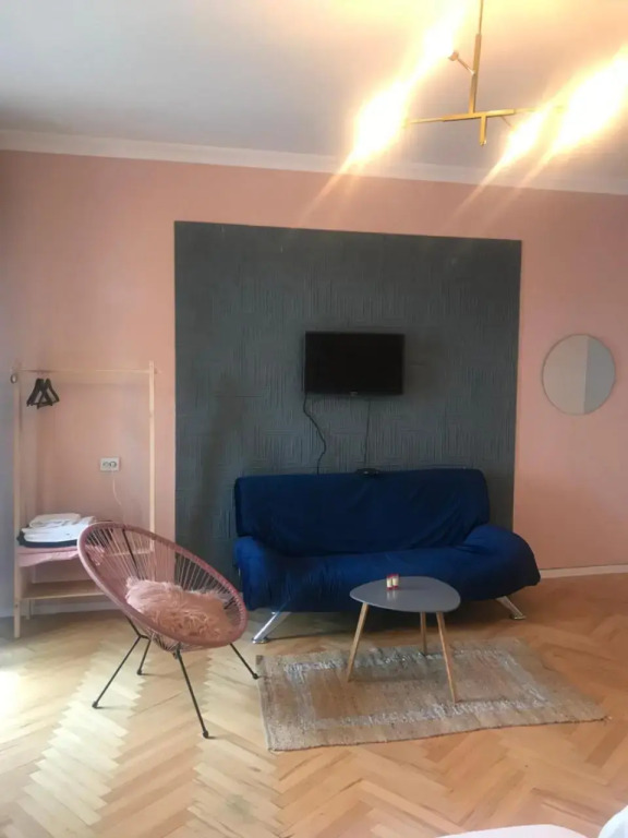 Guest House Story