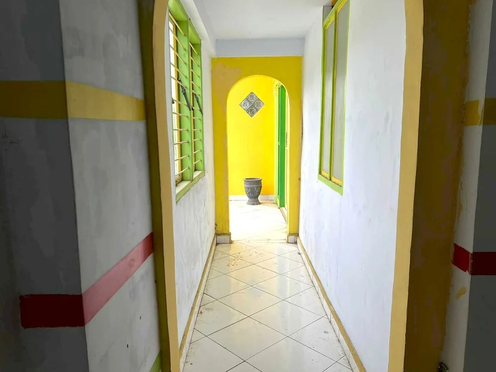 Hotel O Kost Gowa Near Gowa