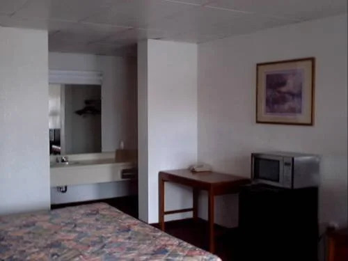 Town and Country INN