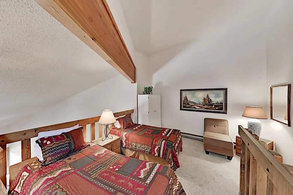 Breckenridge W/ Pool, Hot Tub & Slope Views 2 Bedroom Condo