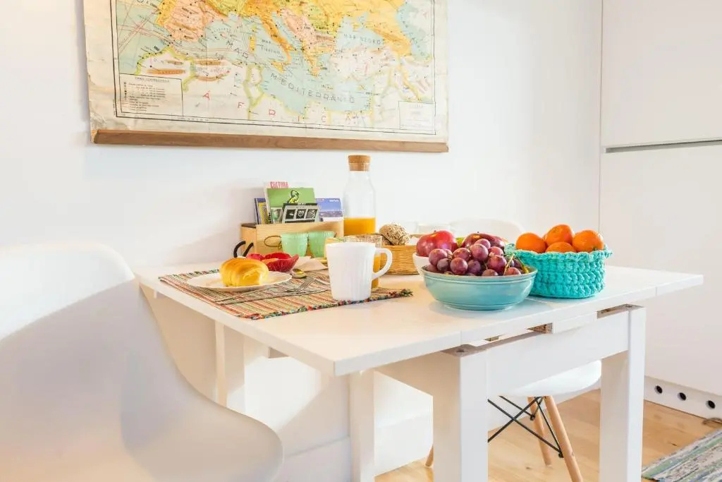 Home in Porto - Cozy 2BR Duplex by LovelyStay