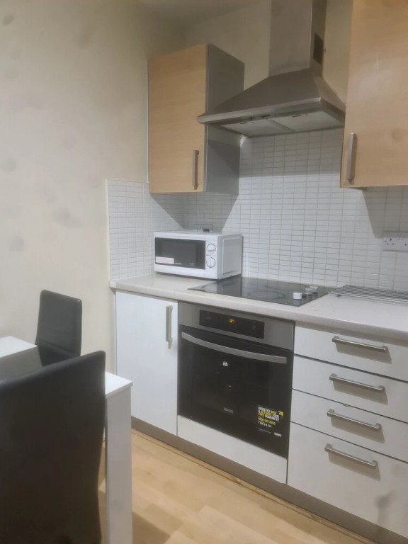 Remarkable 1-bed Apartment in Romford