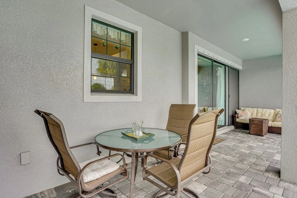 Punta Gorda Home: Great for Nurses & Professionals
