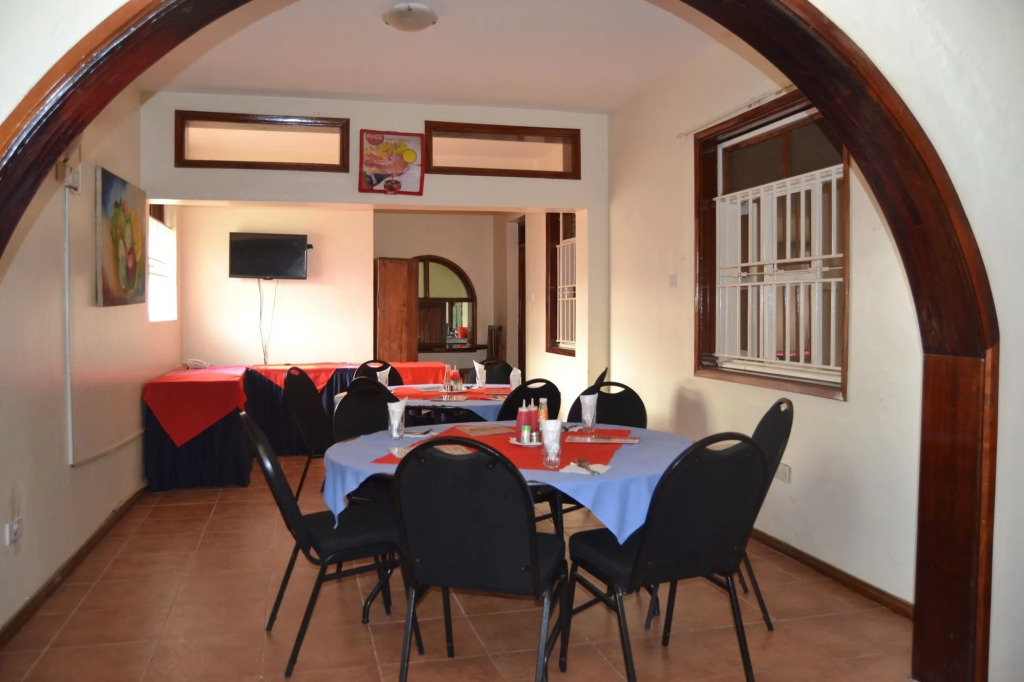 Raja Excelsior Hotel