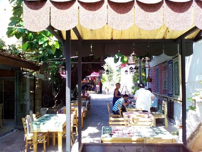 Hellen Hotel Side